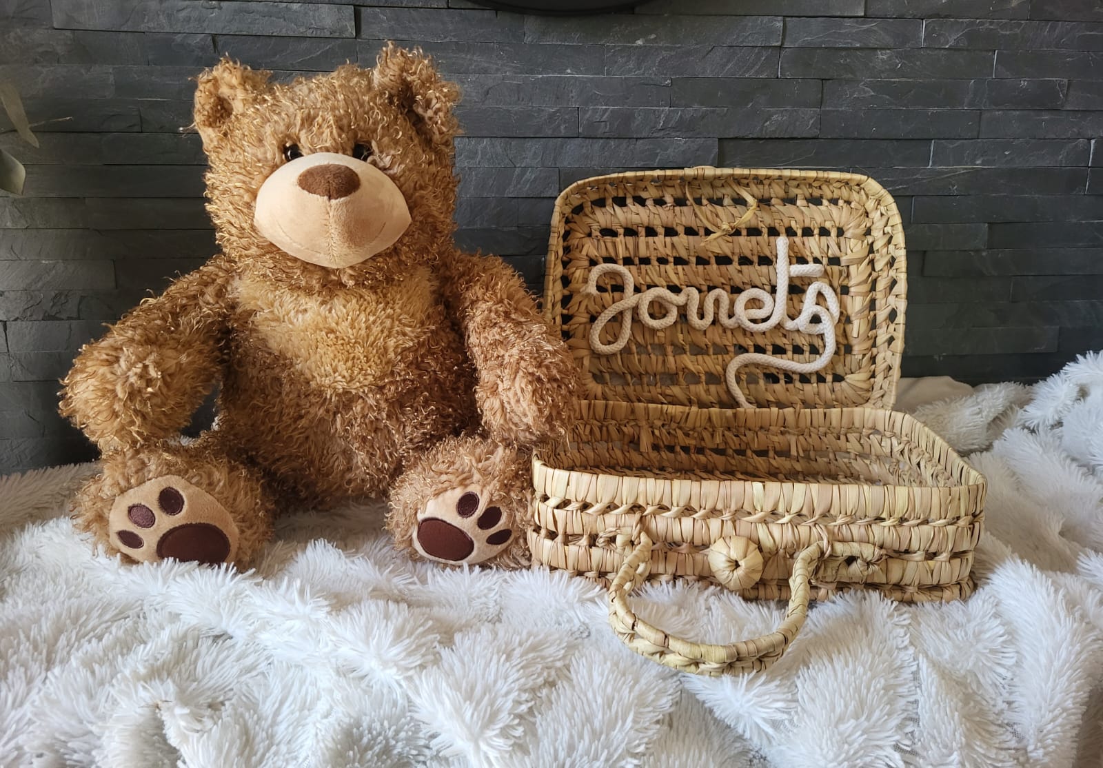 Valise Moka – Malette personnalisée peluche ours en feuille de palmier